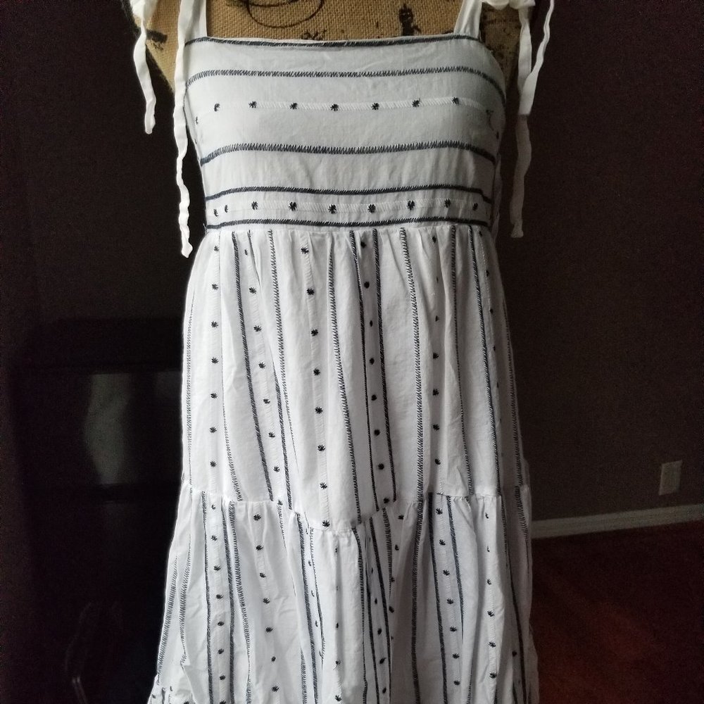 100% cotton Cute white summer sundress with tie straps